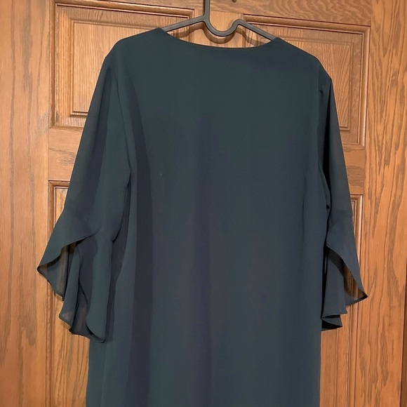 Calvin Klein Large Top - Picture 3 of 5